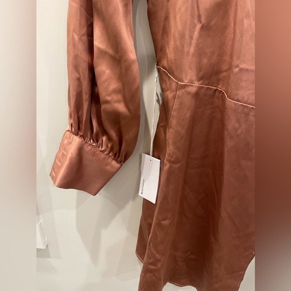 Reformation Chrisley Silk Long Sleeve Wrap Dress in Praline Size M - Picture 6 of 8